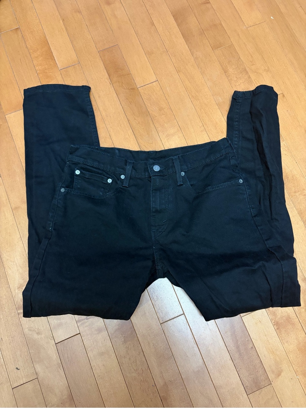 Levi's Size 31 Black Slim Straight Men's Jeans in great condition